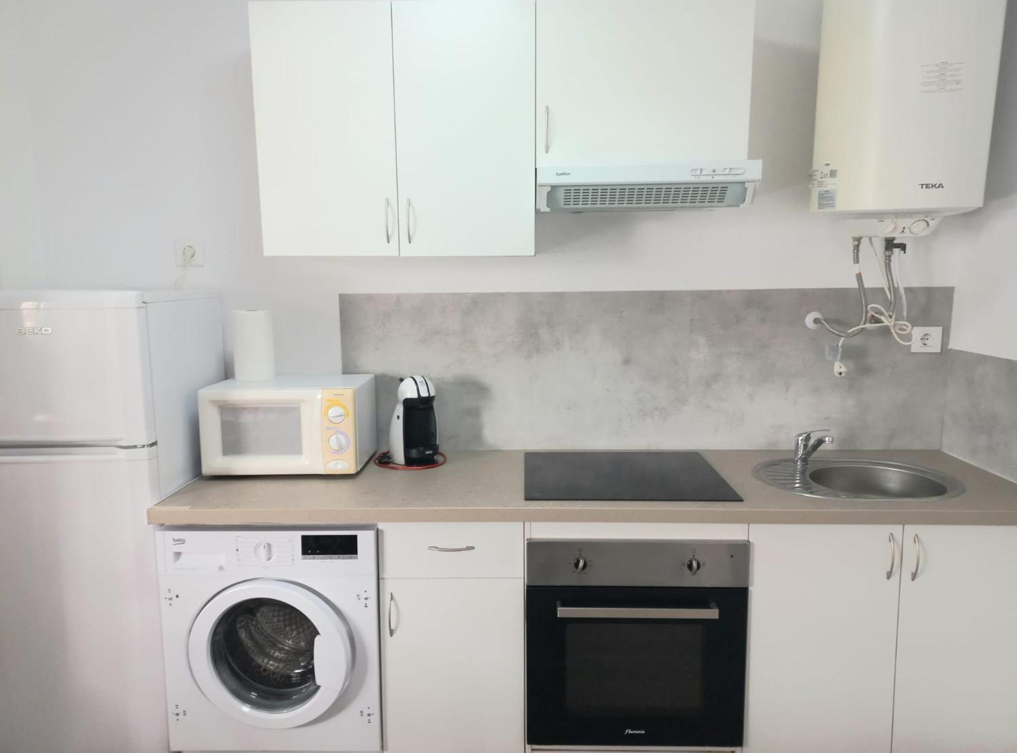 Apartamento en el centro a 10 min de la playa Almería Exterior foto